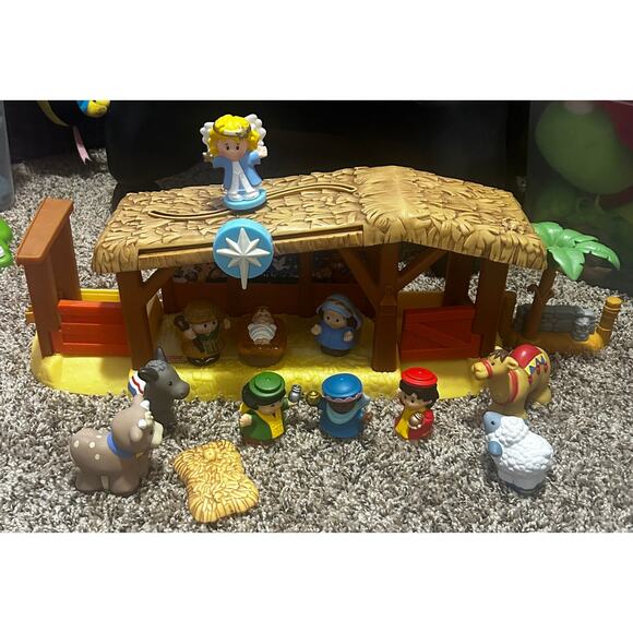 Fisher-Price Little People Nativity Playset Catalog Exclusive #3 - Picture 1 of 8
